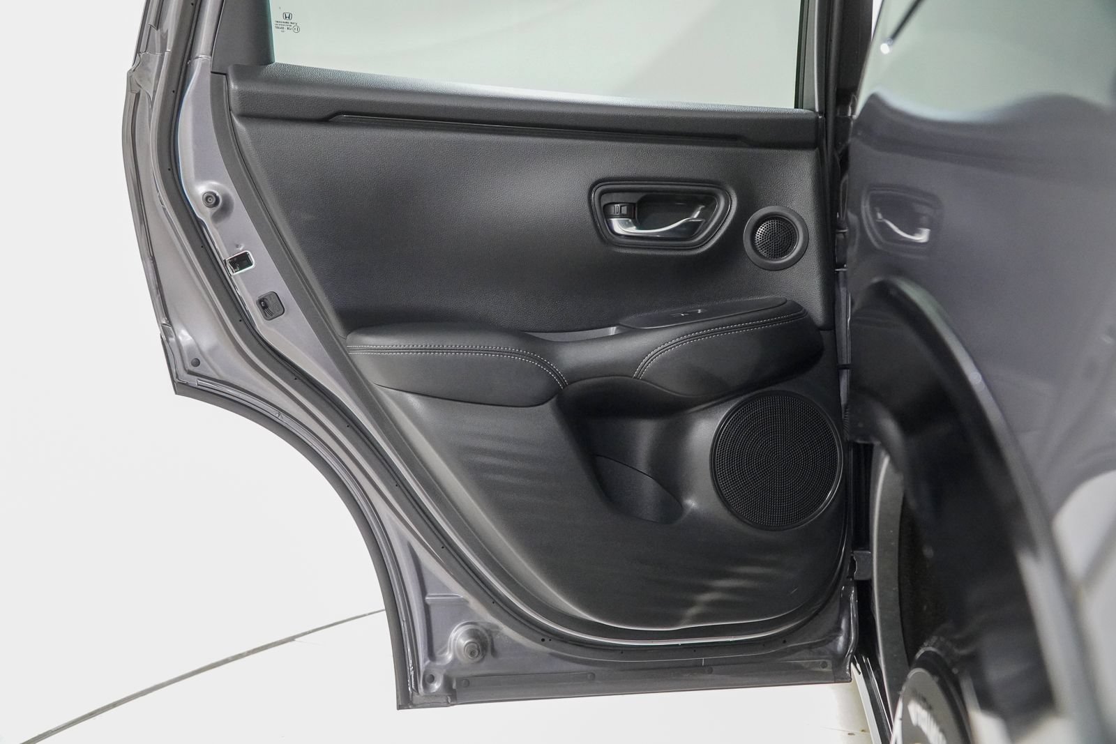 Certified 2024 Honda HR-V EX-L image 39
