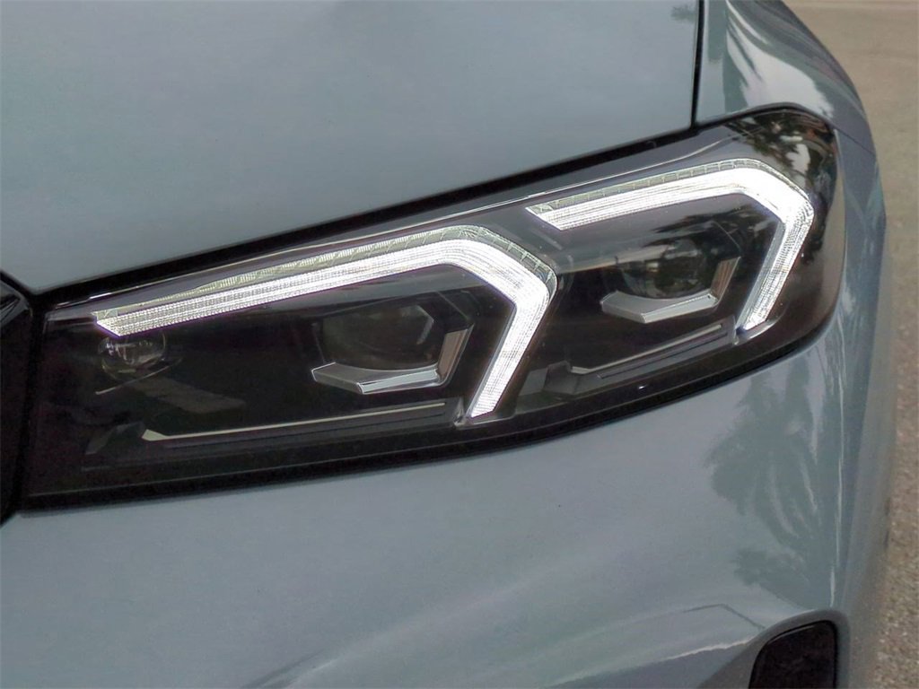 New 2026 BMW M340i xDrive w/ Premium Package image 9