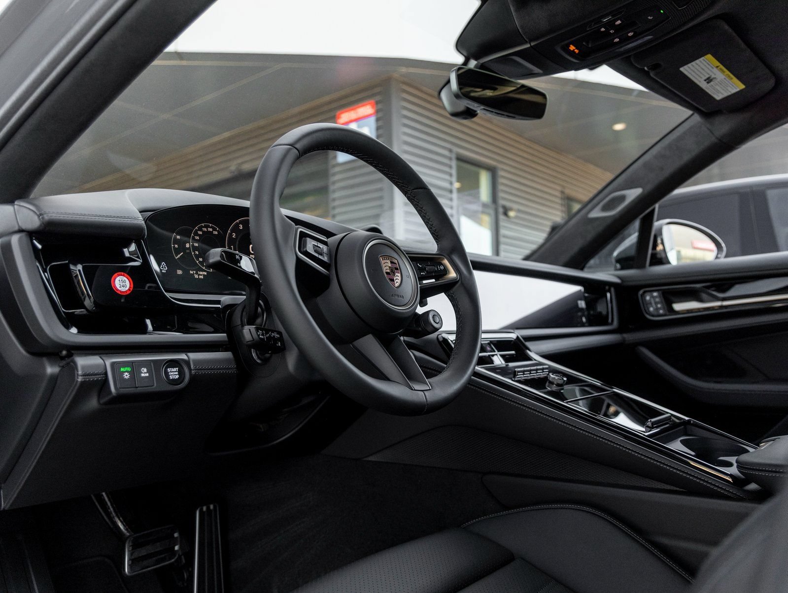 Certified 2026 Porsche Panamera GTS AWD/4WD image 4