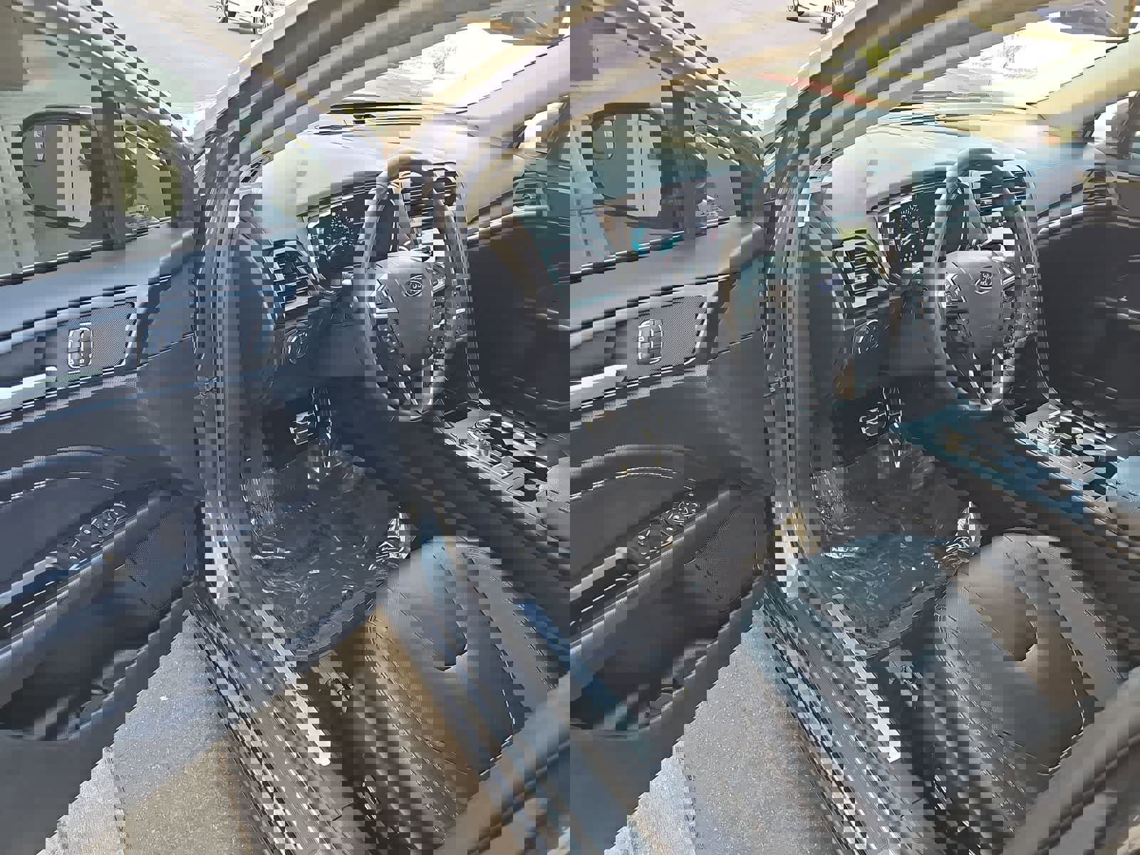 Used 2017 Ford Fusion Titanium image 10