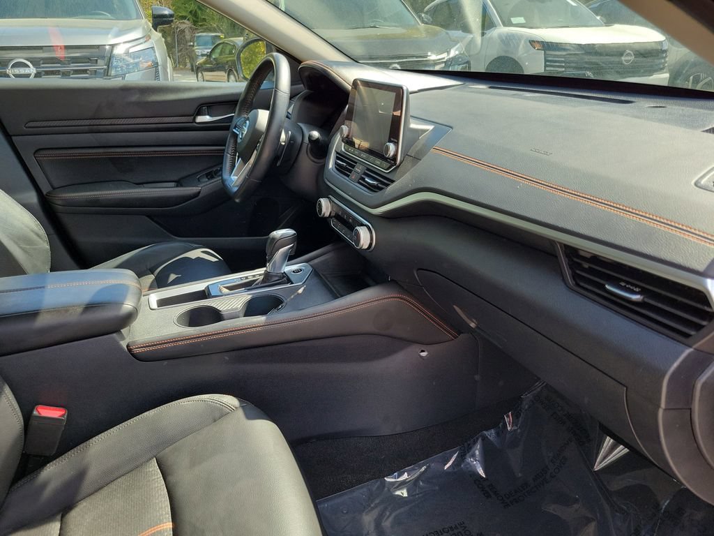 Used 2019 Nissan Altima 2.5 SR w/ SR Premium Package FWD image 31