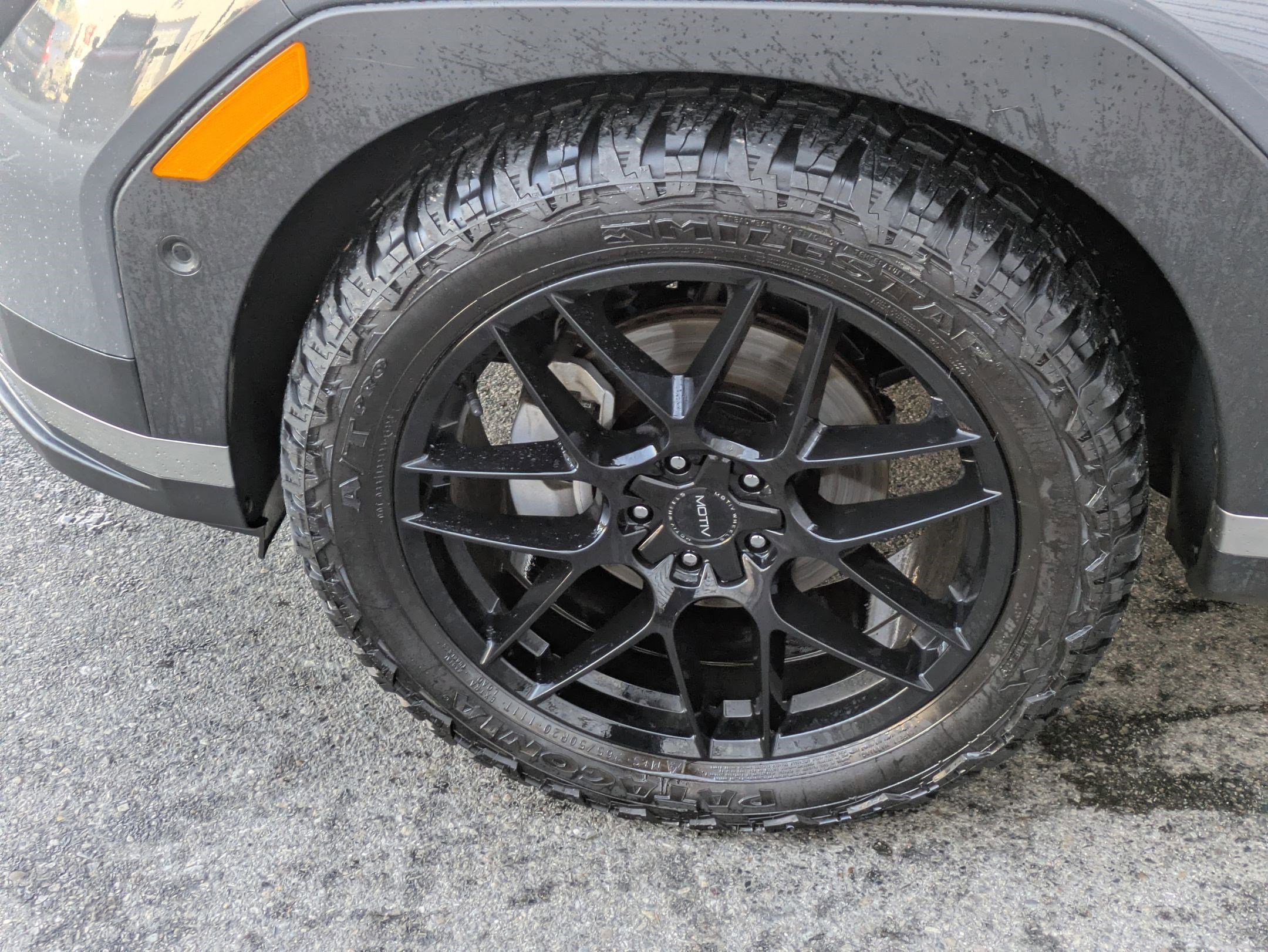 Used 2024 Hyundai Santa Fe Limited image 11