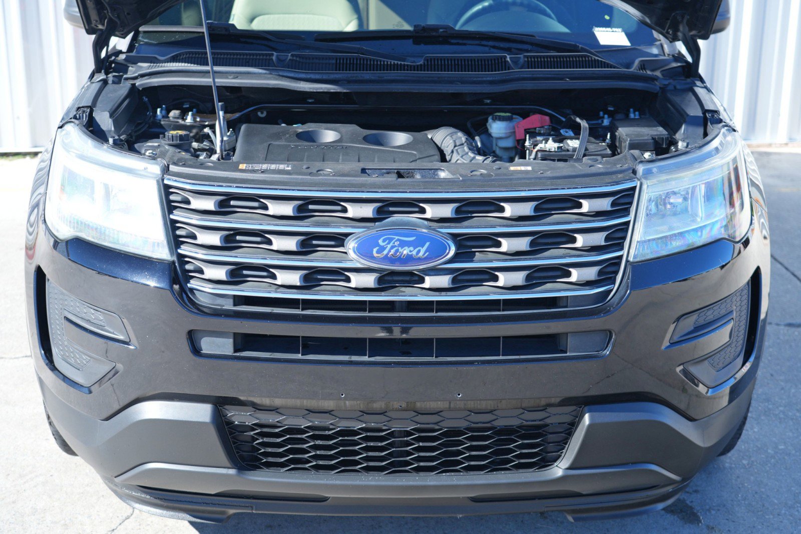 Used 2017 Ford Explorer FWD image 7