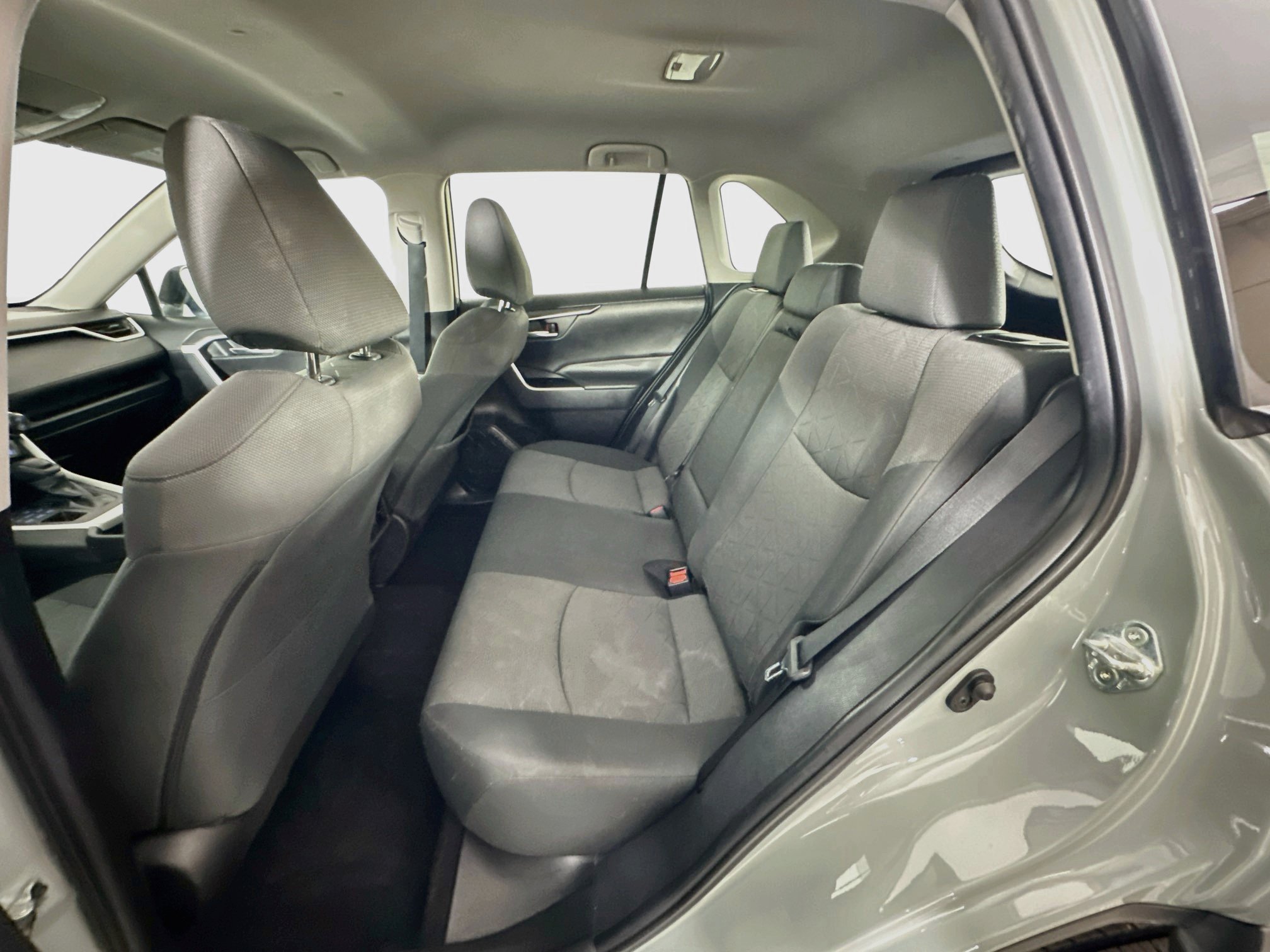 Used 2021 Toyota RAV4 XLE AWD/4WD image 26