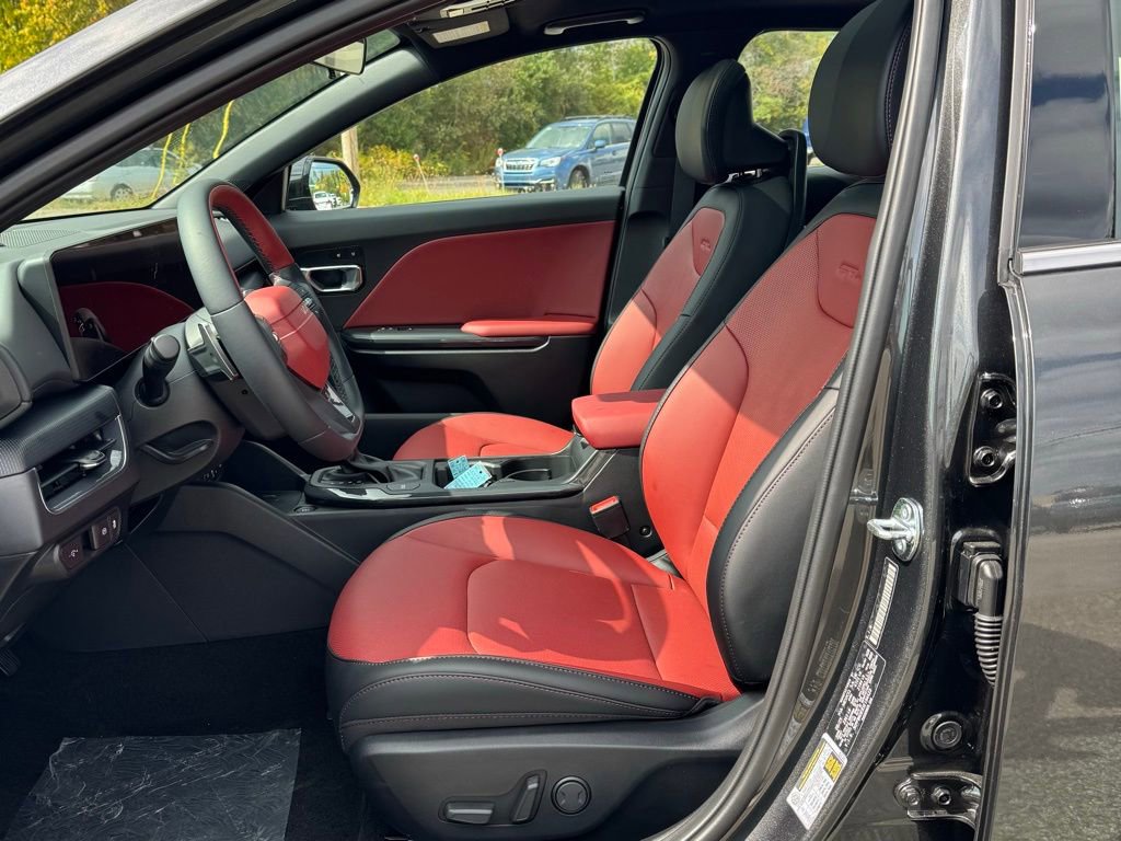 New 2025 Kia K4 GT-Line image 10