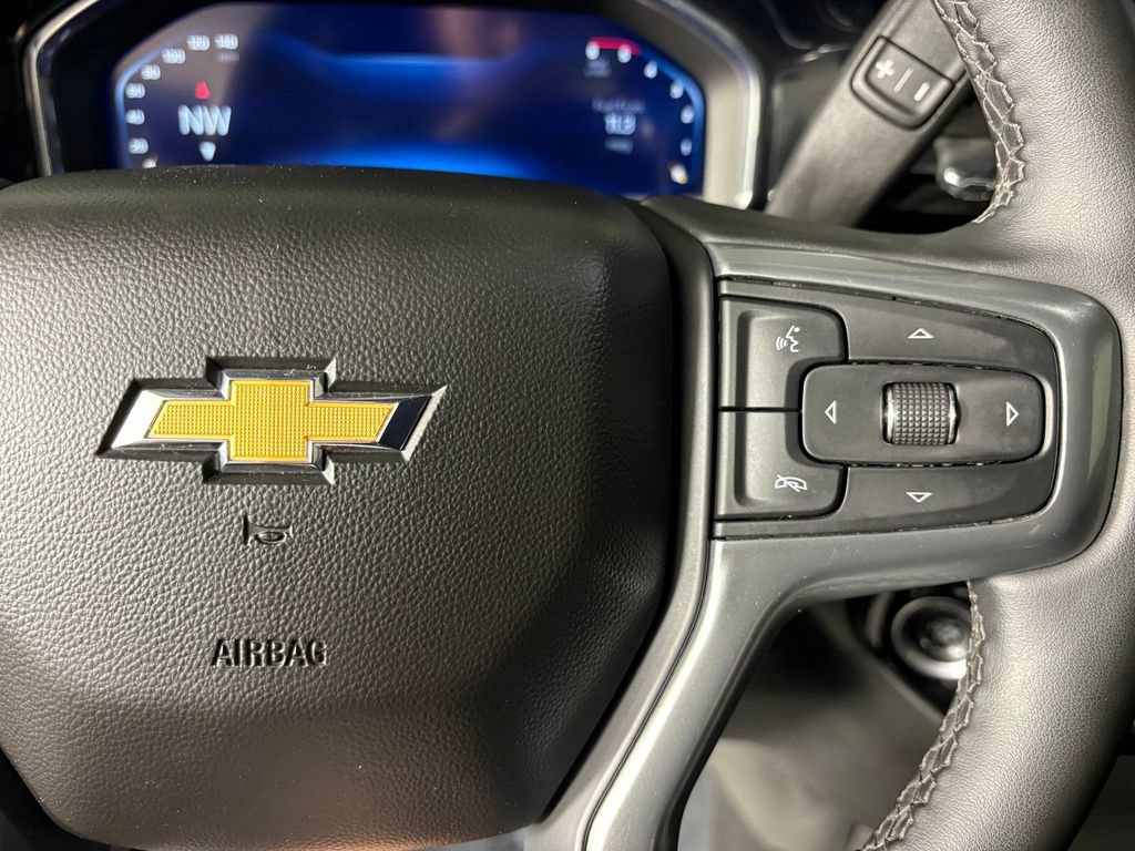 Used 2024 Chevrolet Silverado 2500 LTZ AWD/4WD image 23