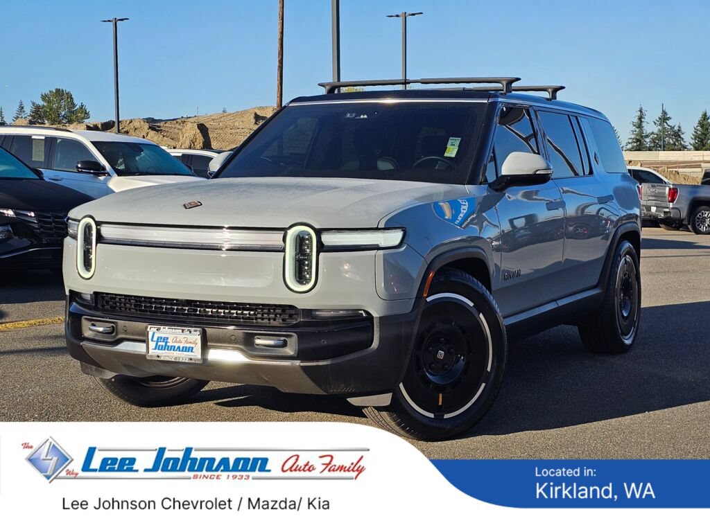 Used 2025 Rivian R1S Adventure Dual AWD/4WD image 1