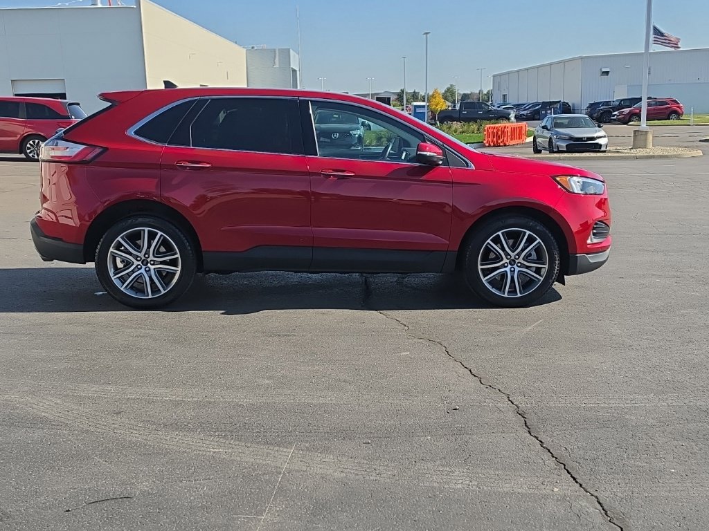 Used 2024 Ford Edge Titanium AWD/4WD image 10