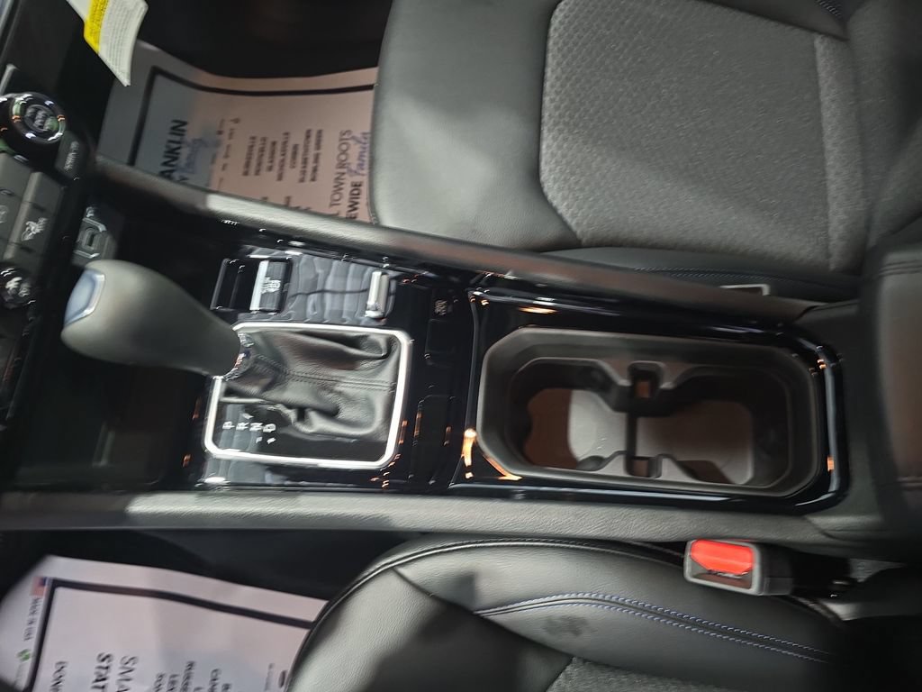 New 2026 Jeep Compass Latitude AWD/4WD image 25