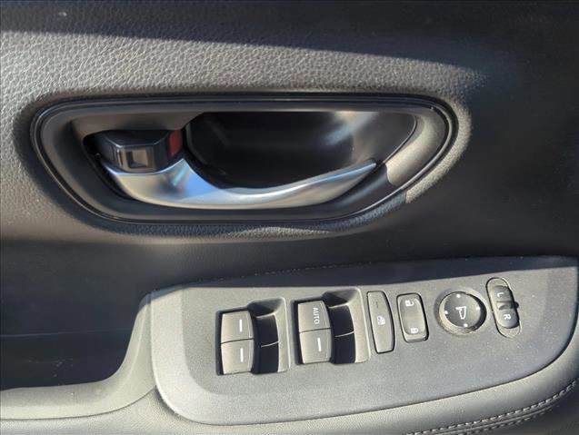 Used 2024 Honda HR-V LX image 9
