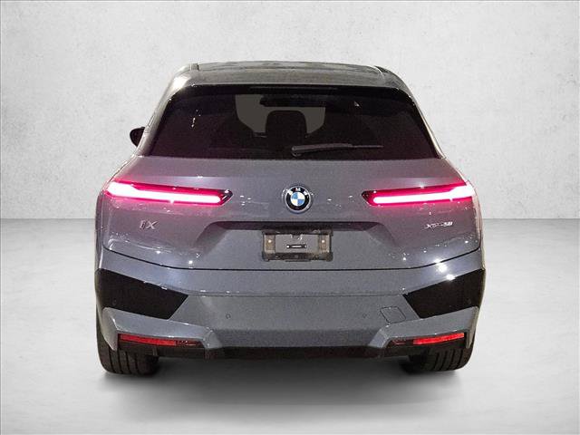 Used 2024 BMW iX xDrive50 w/ Sport Package AWD/4WD image 3