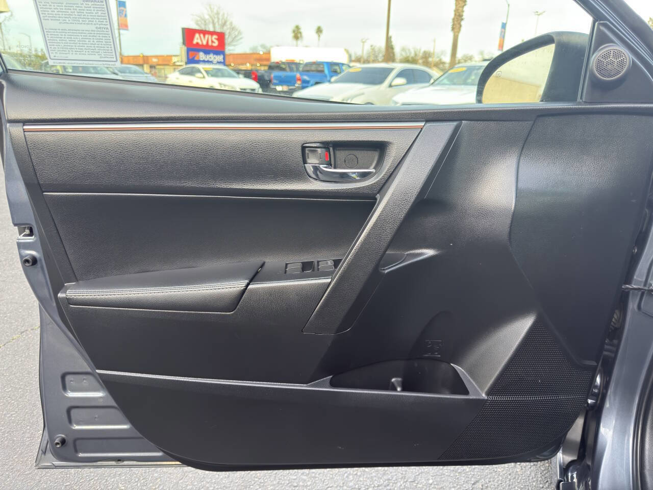 Used 2015 Toyota Corolla S FWD image 8