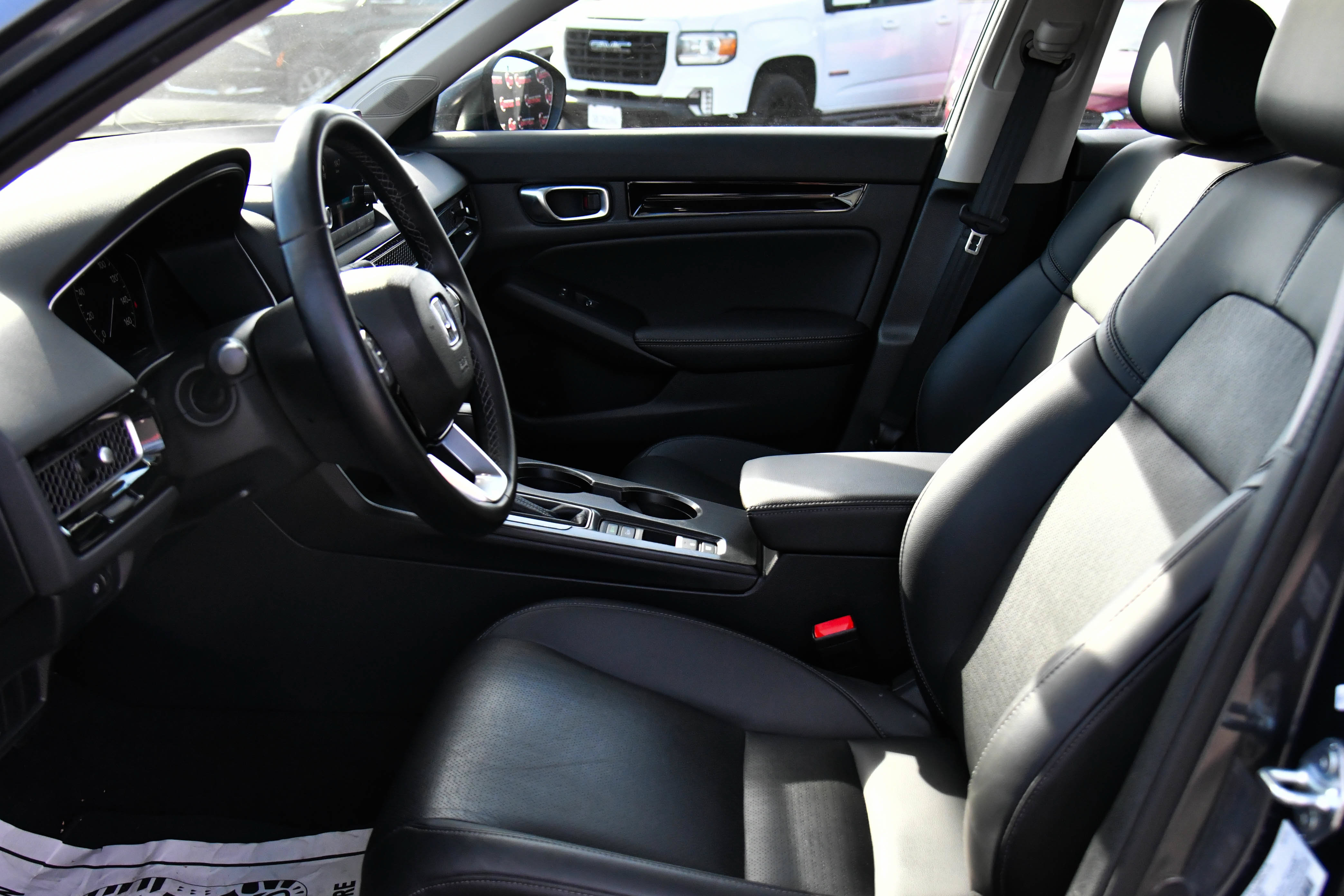 Used 2024 Honda Civic EX-L image 17