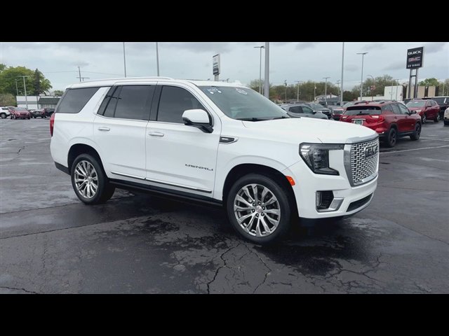 Used 2023 GMC Yukon Denali w/ Max Trailering Package AWD/4WD image 2
