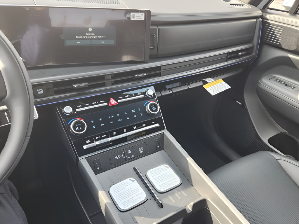 New 2026 Hyundai Santa Fe Calligraphy AWD/4WD image 17