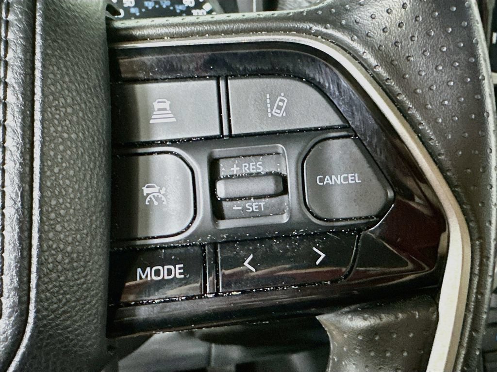 Used 2023 Toyota Tundra SR5 w/ SR5 Convenience Package AWD/4WD image 23