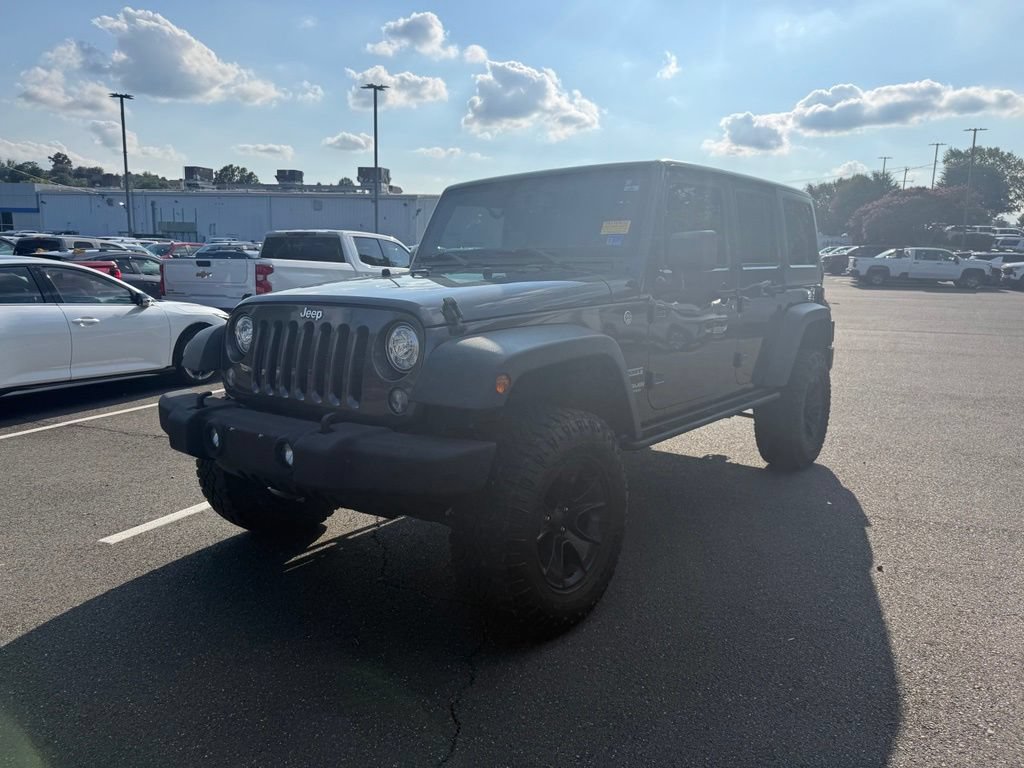 Used 2017 Jeep Wrangler Unlimited Rubicon w/ Connectivity Group AWD/4WD image 2