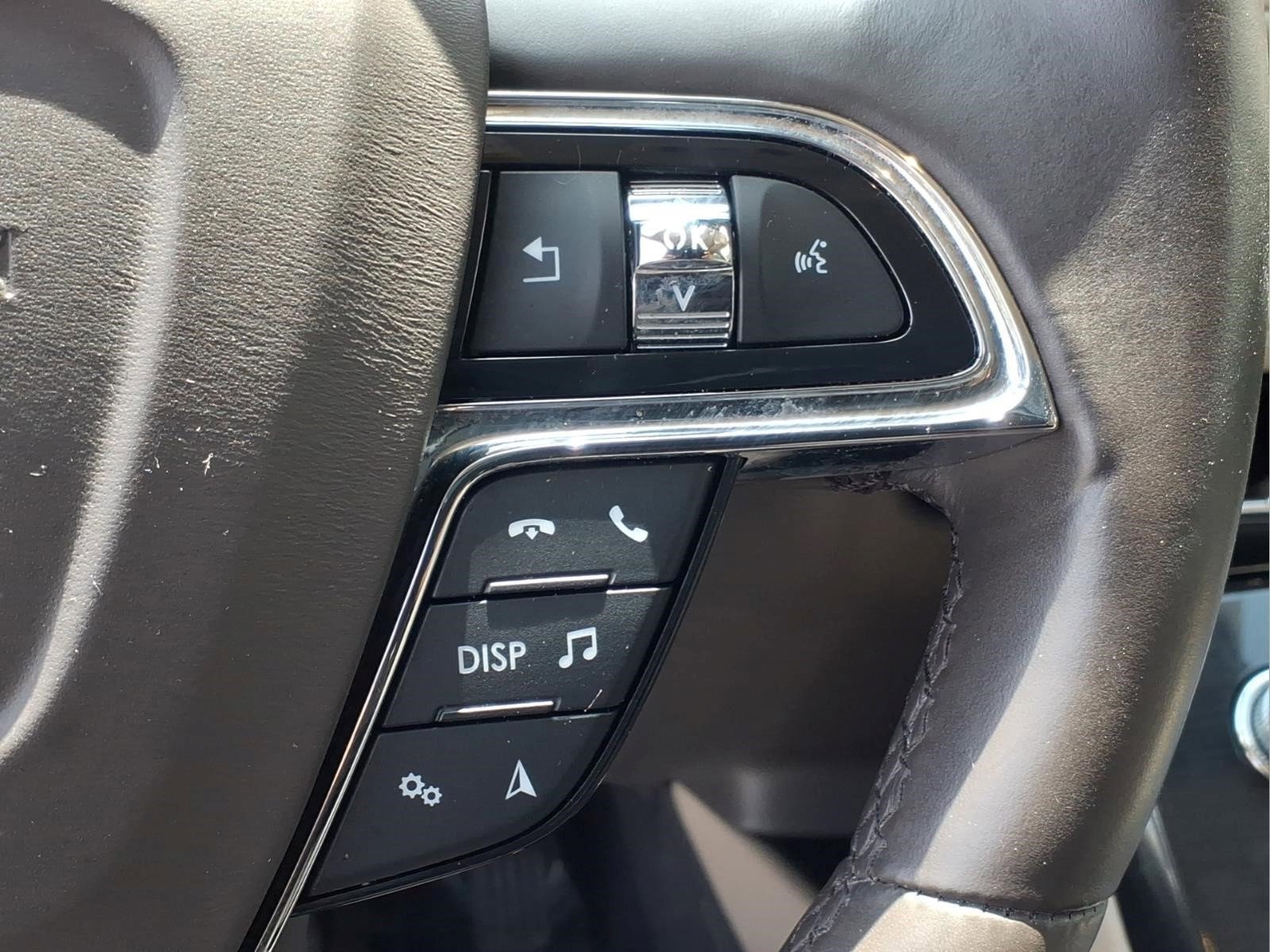 Certified 2022 Lincoln Nautilus Reserve AWD/4WD image 11