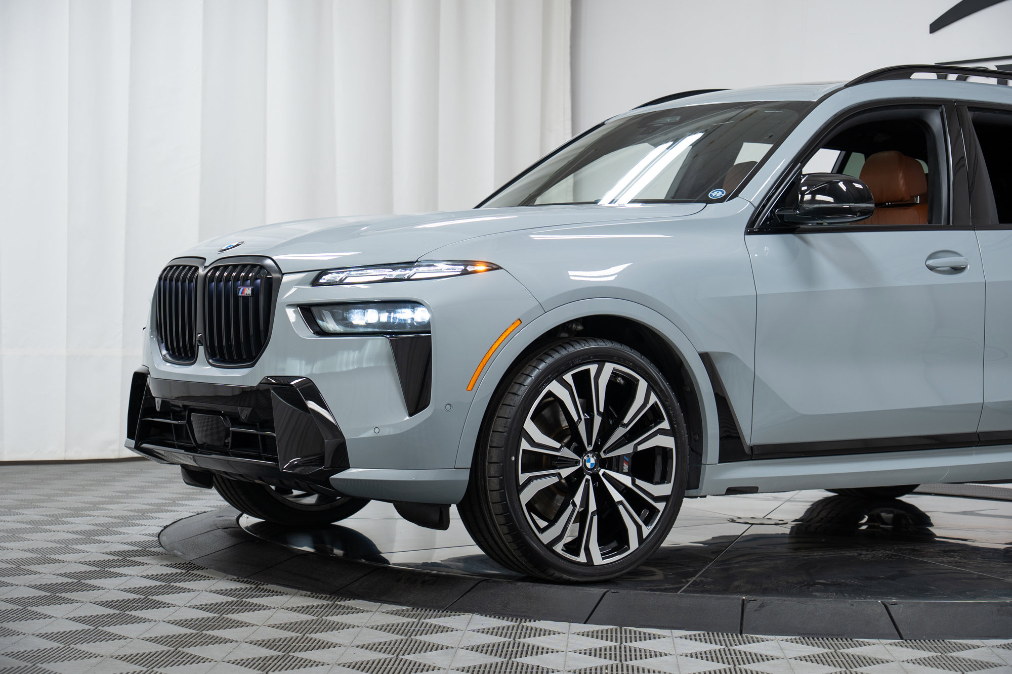 Certified 2024 BMW X7 M60i w/ Executive Package AWD/4WD image 27