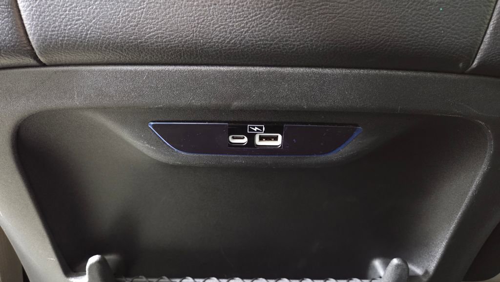 Used 2022 Chrysler Pacifica Touring-L image 31