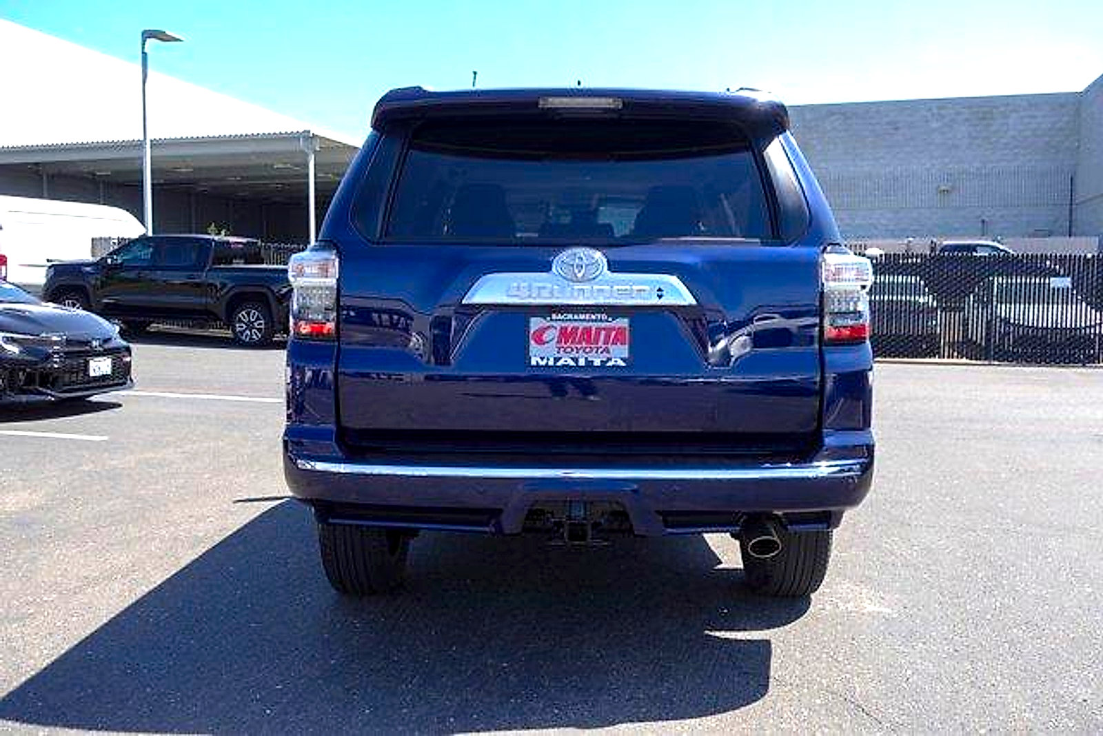 Used 2021 Toyota 4Runner Limited AWD/4WD image 6