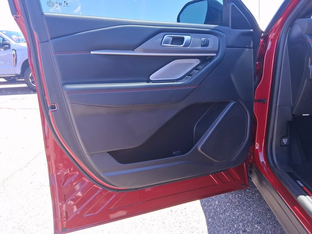 Used 2025 Ford Explorer ST w/ Sun And Sound Package AWD/4WD image 10