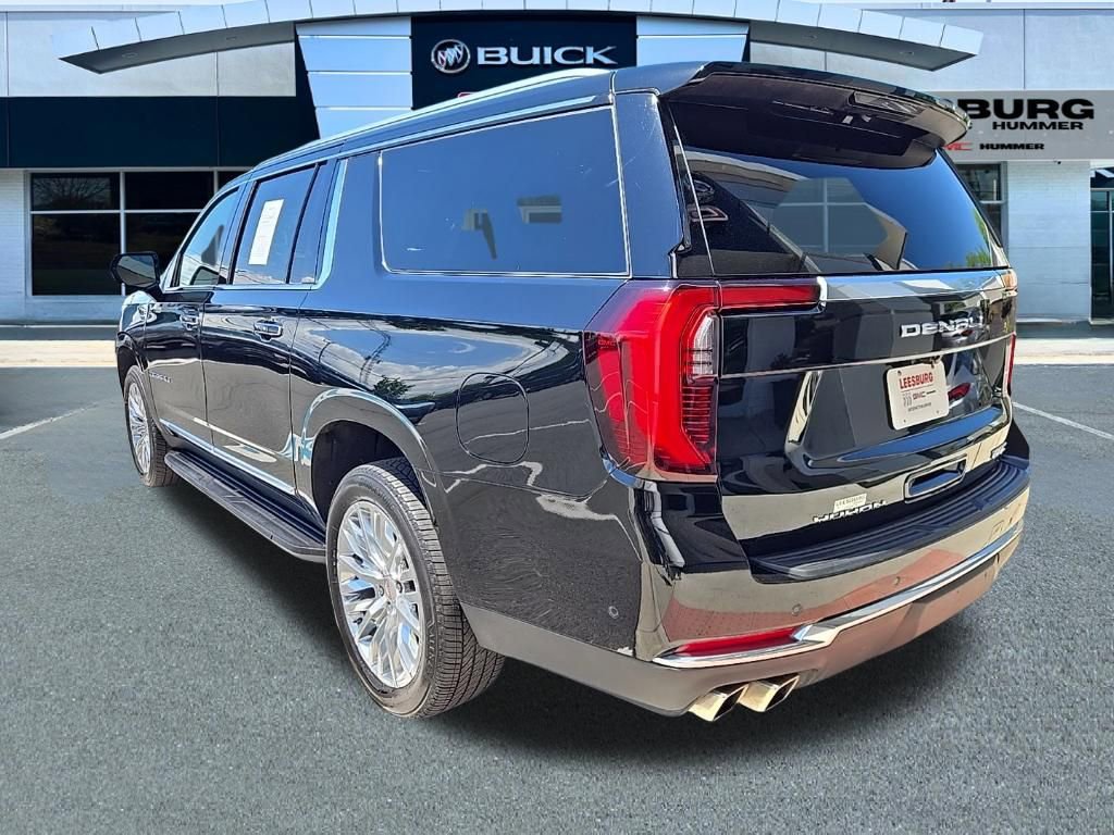 Used 2025 GMC Yukon XL Denali AWD/4WD image 5