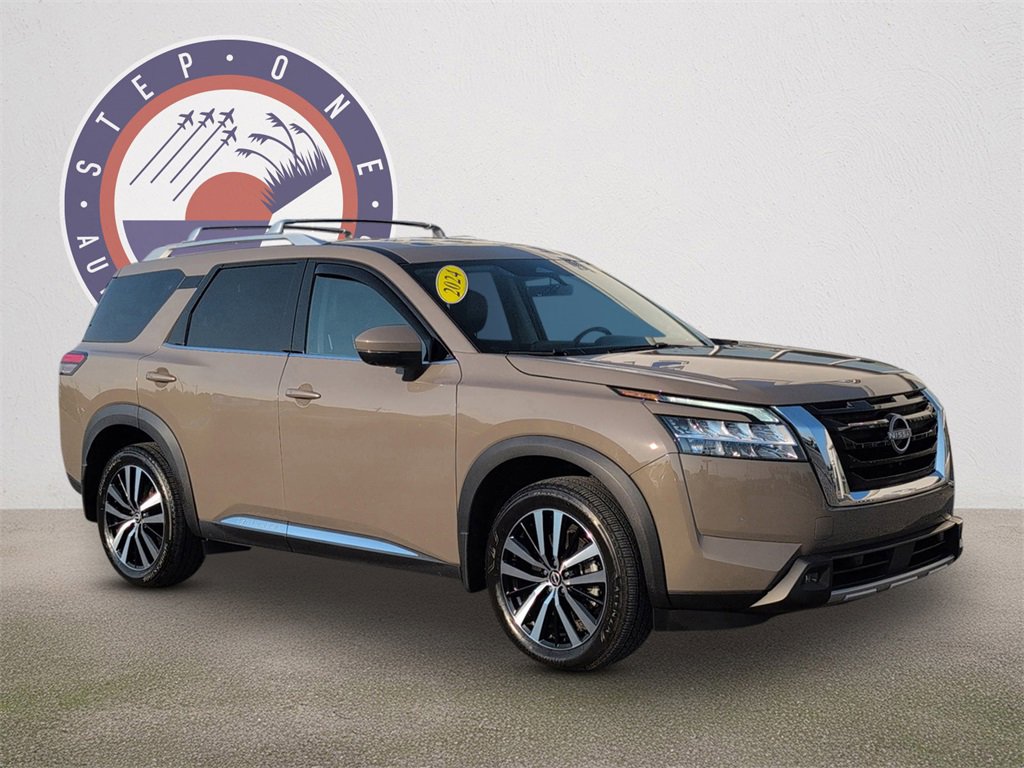 Used 2024 Nissan Pathfinder Platinum video 2