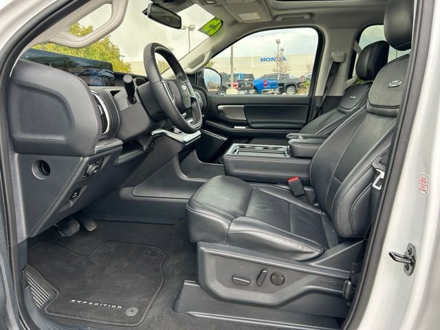 Used 2025 Ford Expedition Max Platinum AWD/4WD image 21
