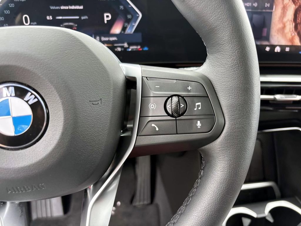 Certified 2025 BMW X2 xDrive28i image 19