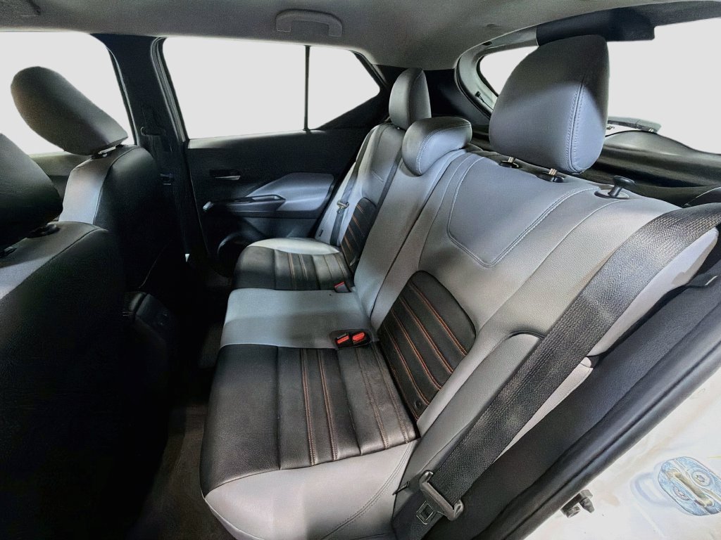 Used 2023 Nissan Kicks SR w/ SR Premium Package FWD image 20