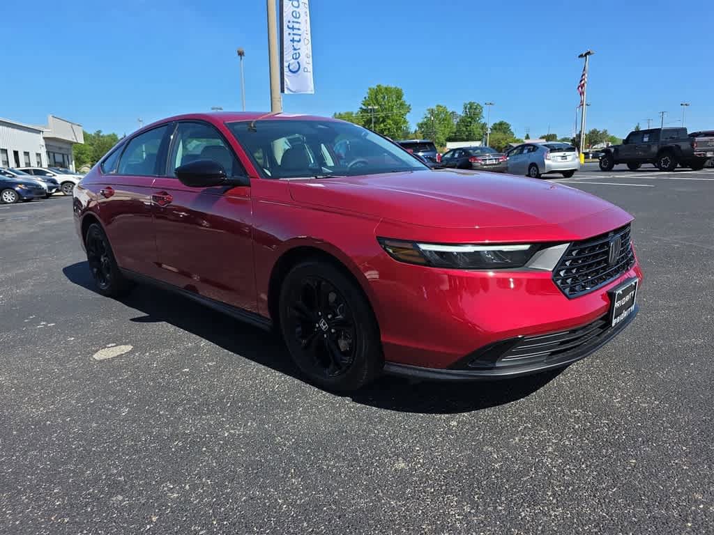 Certified 2025 Honda Accord SE image 3