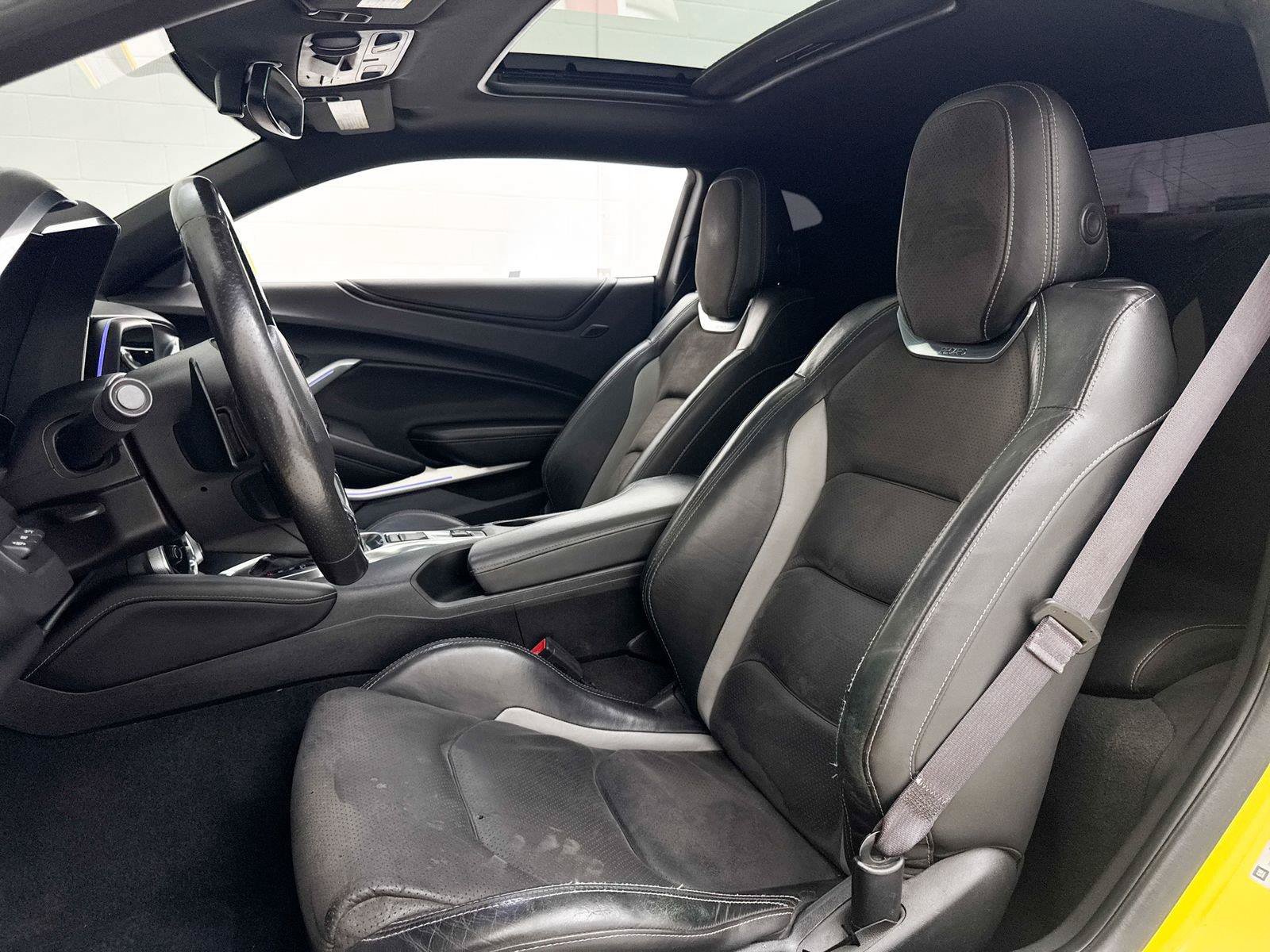 Used 2017 Chevrolet Camaro SS RWD image 20