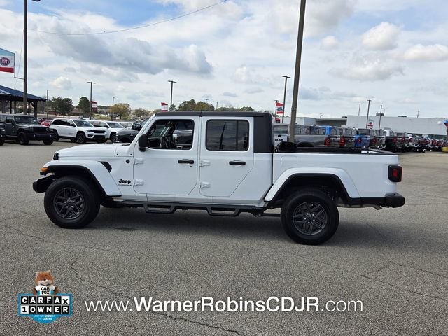 Used 2024 Jeep Gladiator Sport image 4