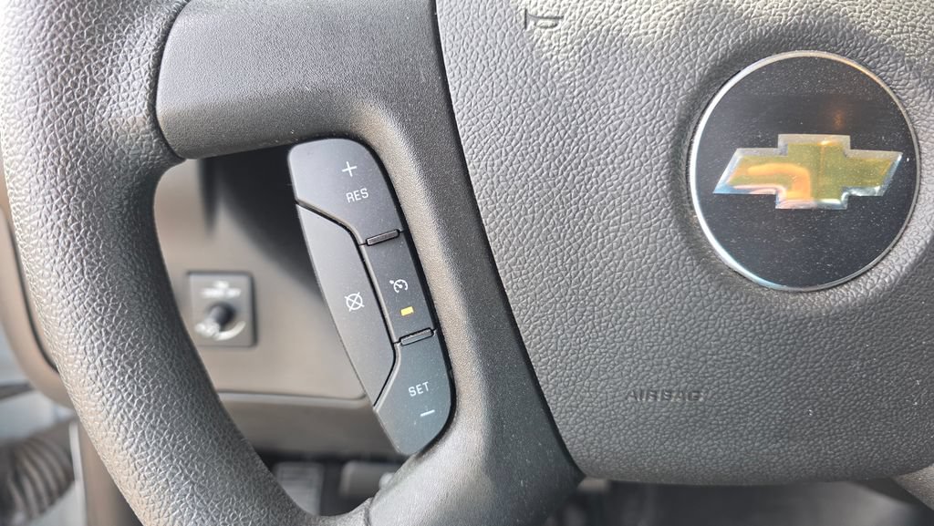 Used 2024 Chevrolet Express 2500 w/ Driver Convenience Package RWD image 15