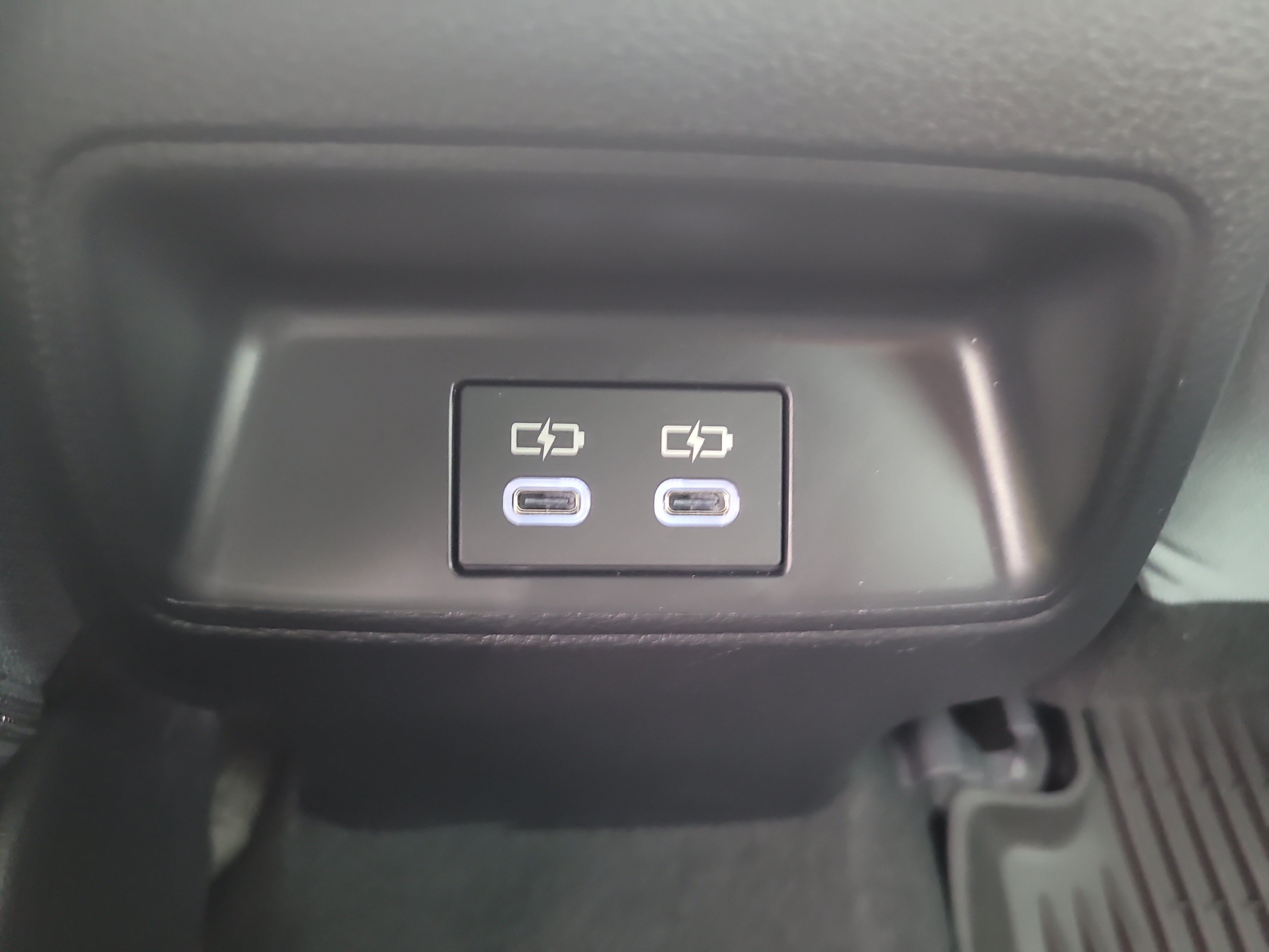 Used 2025 Toyota Corolla SE FWD image 14