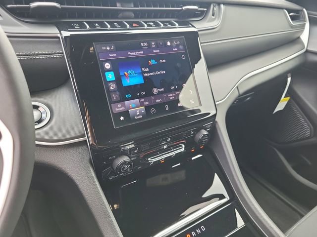 New 2026 Jeep Grand Cherokee L Laredo image 12