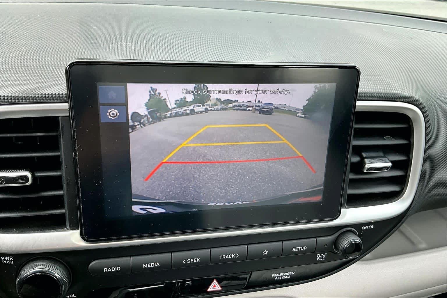 Used 2023 Hyundai Venue SEL w/ Cargo Package FWD image 27