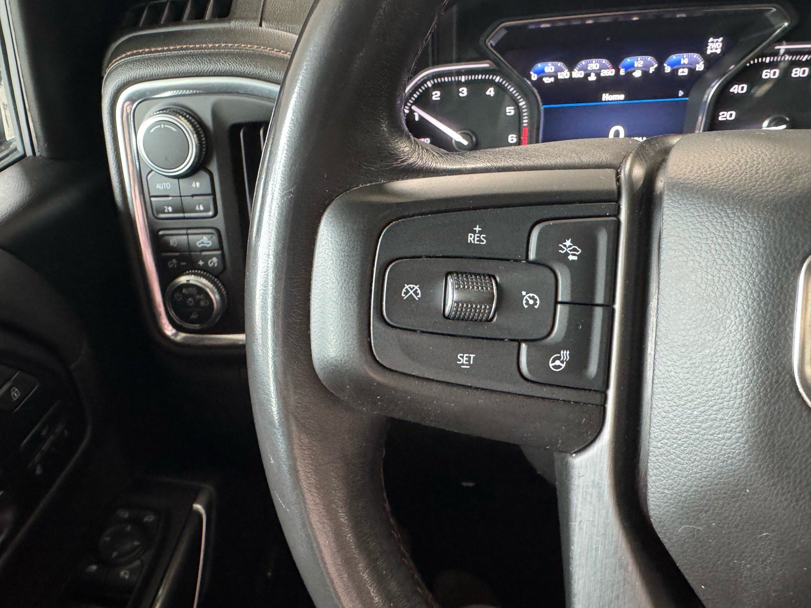 Used 2019 GMC Sierra 1500 AT4 w/ AT4 Premium Package AWD/4WD image 31