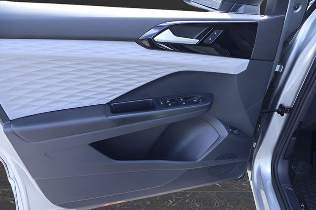 Certified 2023 Volkswagen Taos S FWD image 11
