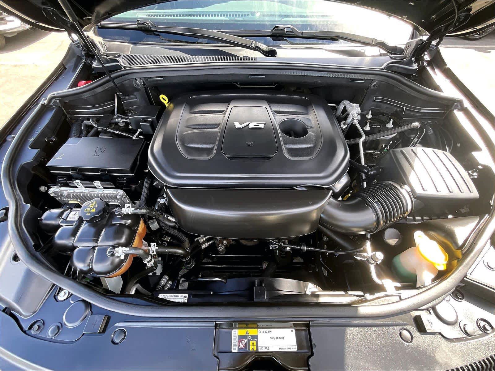 Used 2019 Jeep Grand Cherokee Laredo AWD/4WD image 14
