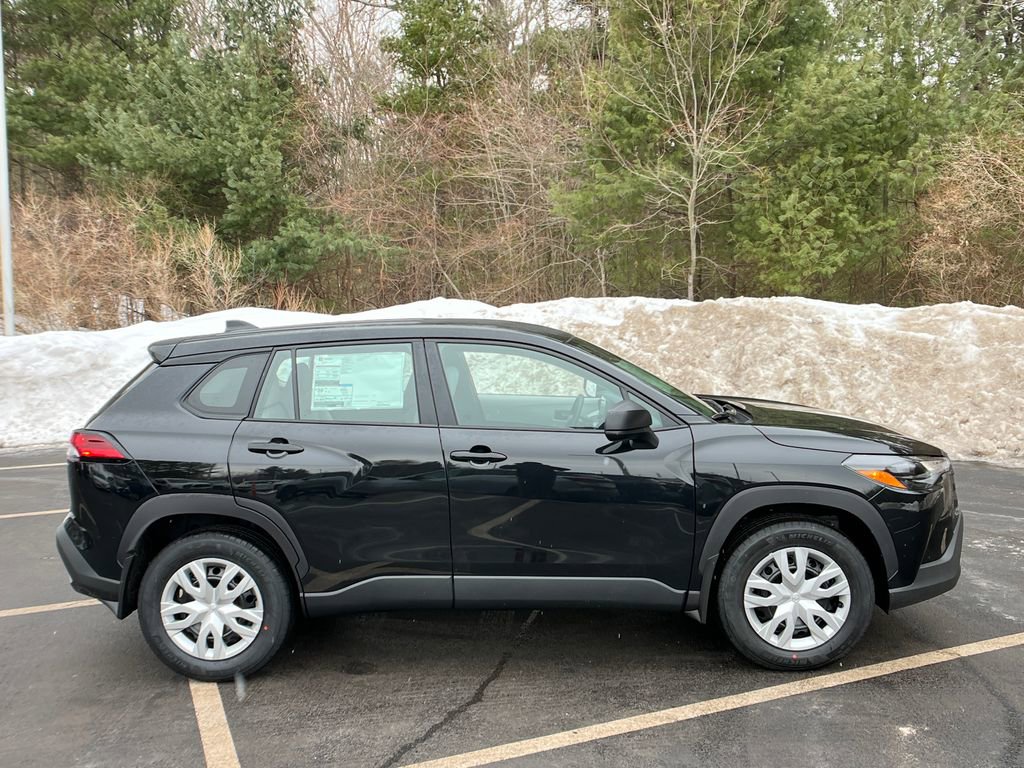 Used 2026 Toyota Corolla Cross L image 6