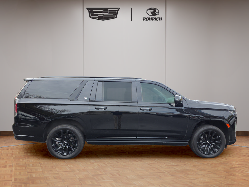 Used 2023 Cadillac Escalade ESV Sport Platinum w/ LPO, ONYX Package AWD/4WD image 6