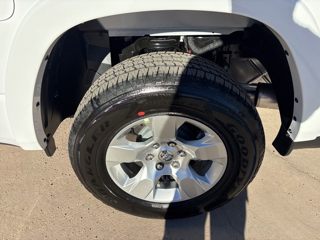New 2026 RAM 1500 Big Horn AWD/4WD image 10
