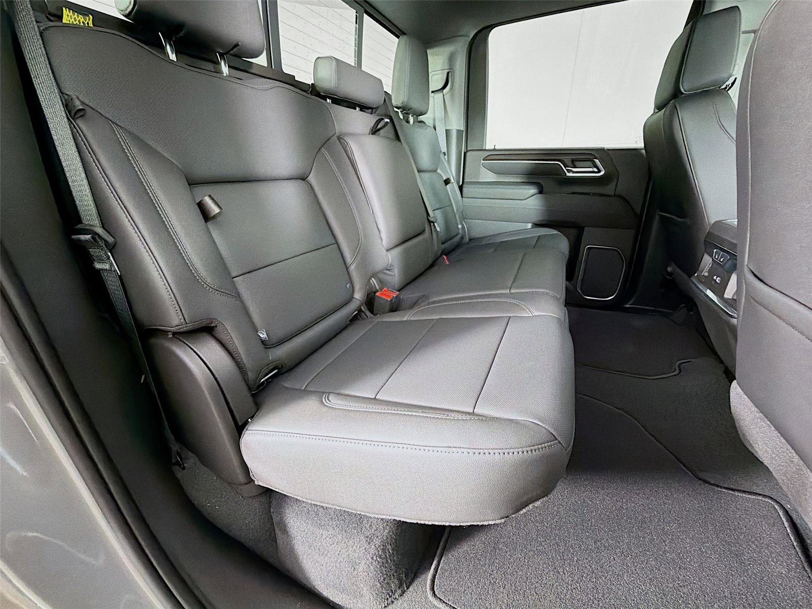 New 2026 GMC Sierra 2500 SLT w/ SLT Premium Package image 28