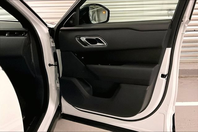 Certified 2026 Land Rover Range Rover Velar Dynamic SE AWD/4WD image 27