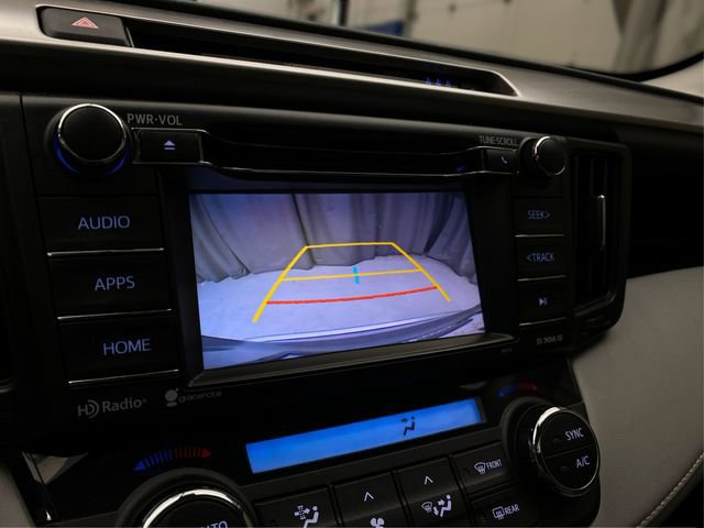Used 2018 Toyota RAV4 XLE AWD/4WD image 31