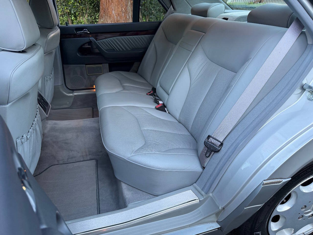 Used 1995 Mercedes-Benz S 320 image 18