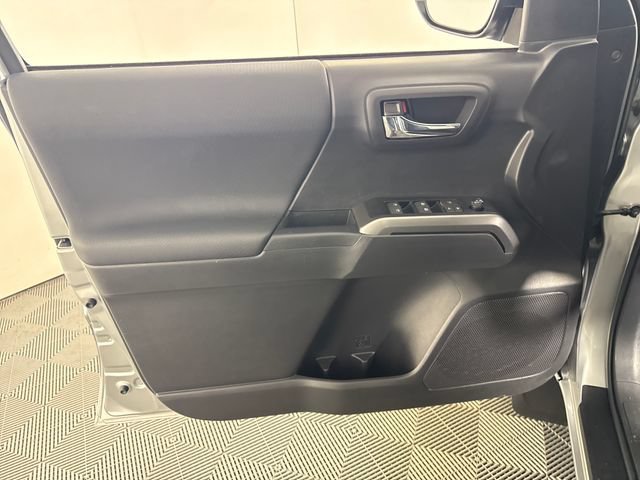 Certified 2023 Toyota Tacoma TRD Off-Road w/ Technology Package AWD/4WD image 26