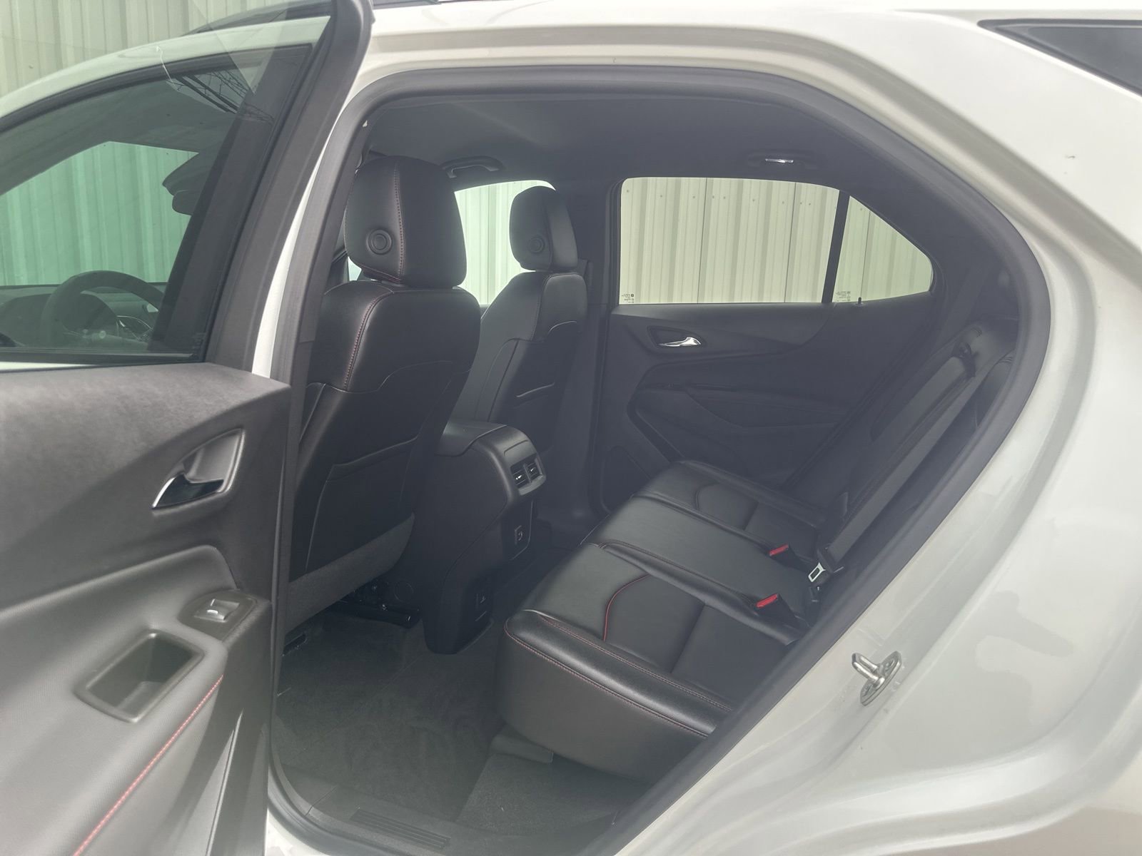 Used 2024 Chevrolet Equinox RS w/ RS Leather Package image 12